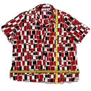 Vintage Liz Baker®️ Red Geometric Pattern Button down Short Sleeve Shirt